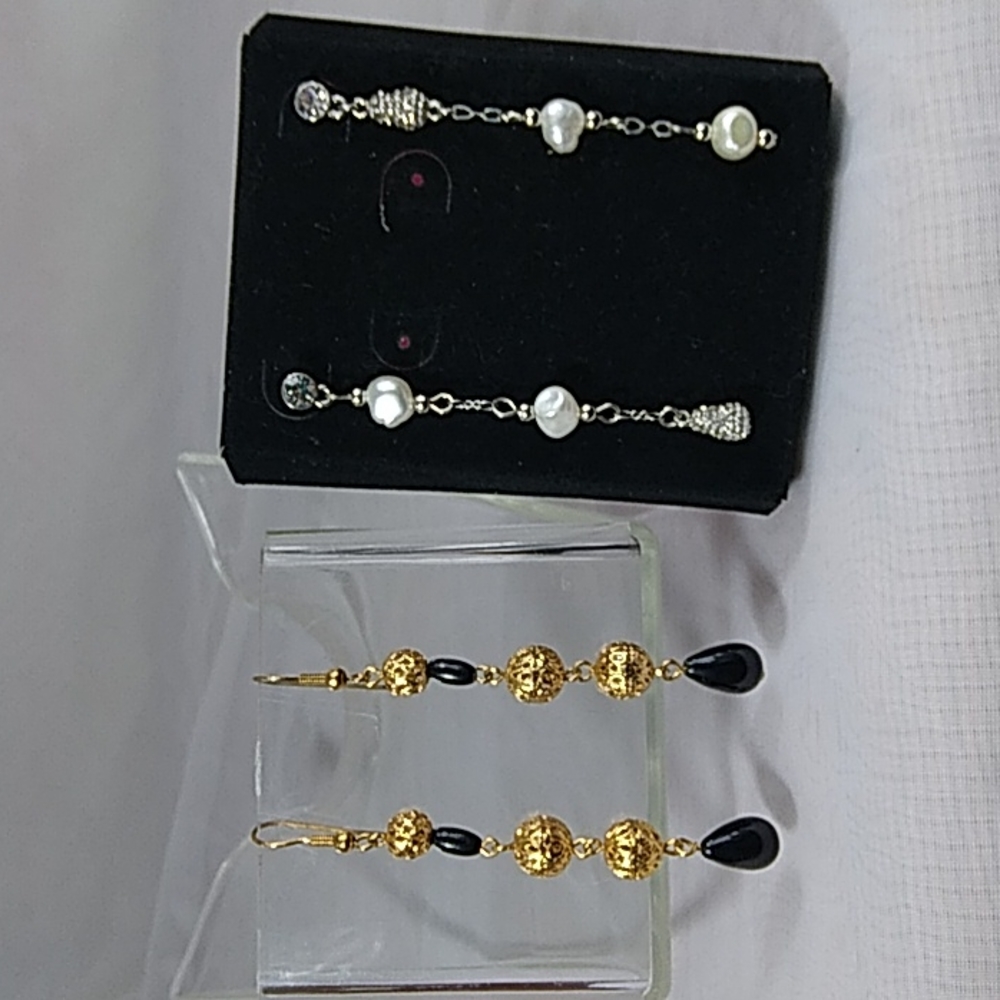 Earrings lot pierced